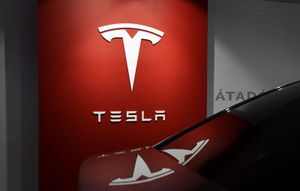 Trei lucruri pe care PCC le vrea de la Tesla - Partea a II-a