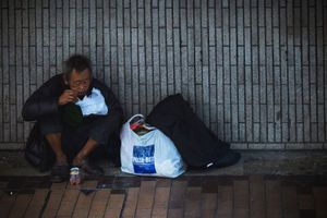 Cetățenii mor de foame, Beijing face investigații